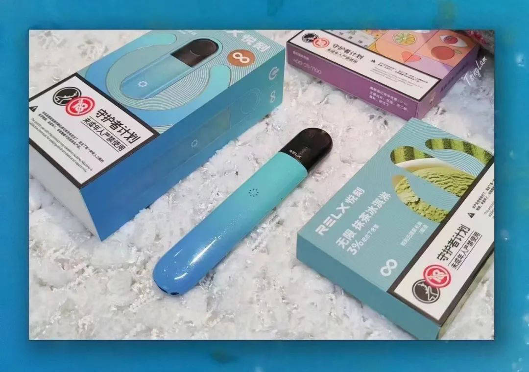RELX 電子煙幻影系列藍色主機與原廠煙彈包裝開箱展示